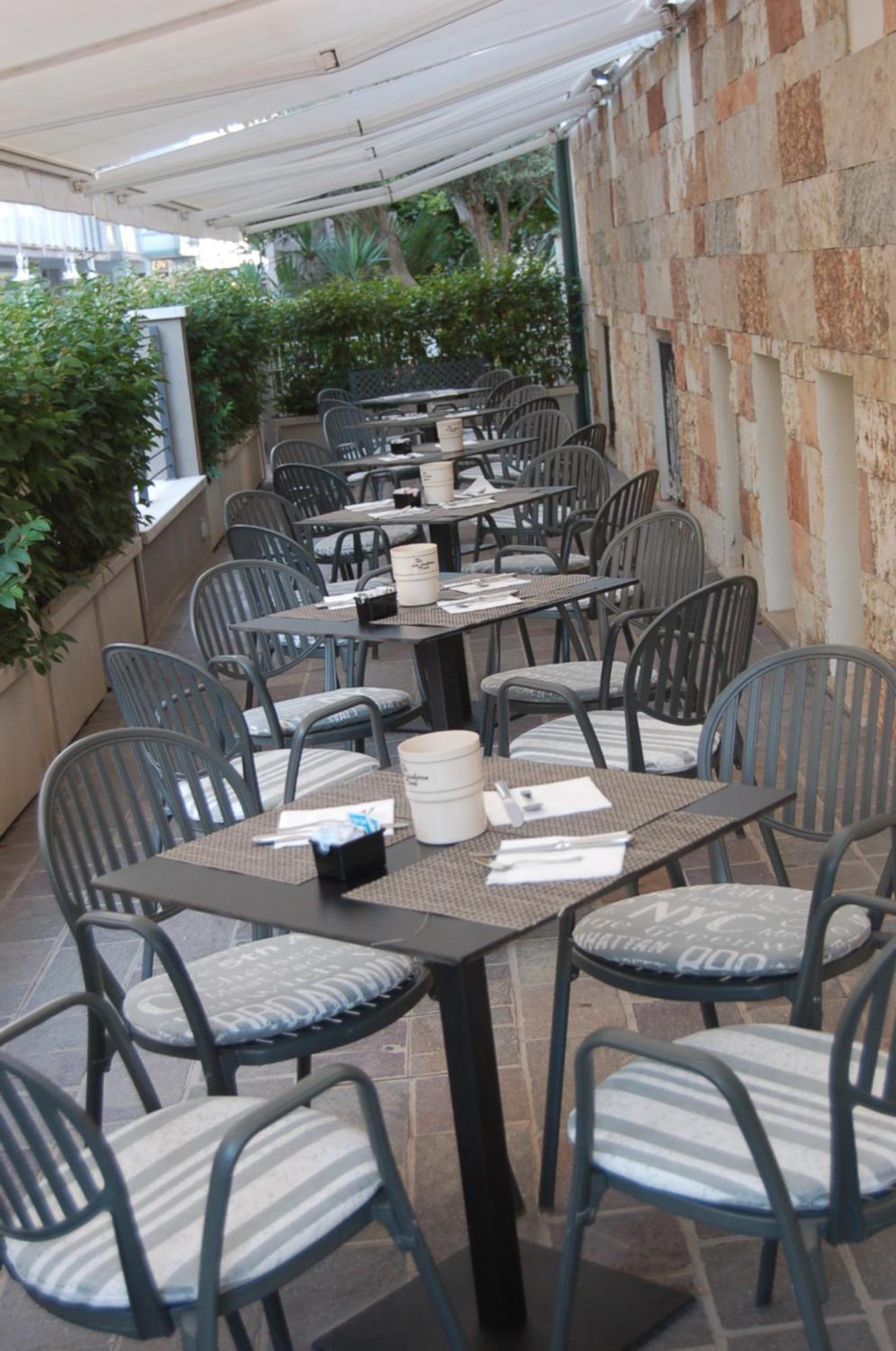 Hotel Brig 3*